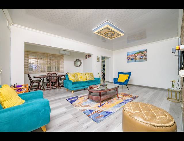 4 BEDROOM HOUSE FOR SALE IN MOUNT VERNON